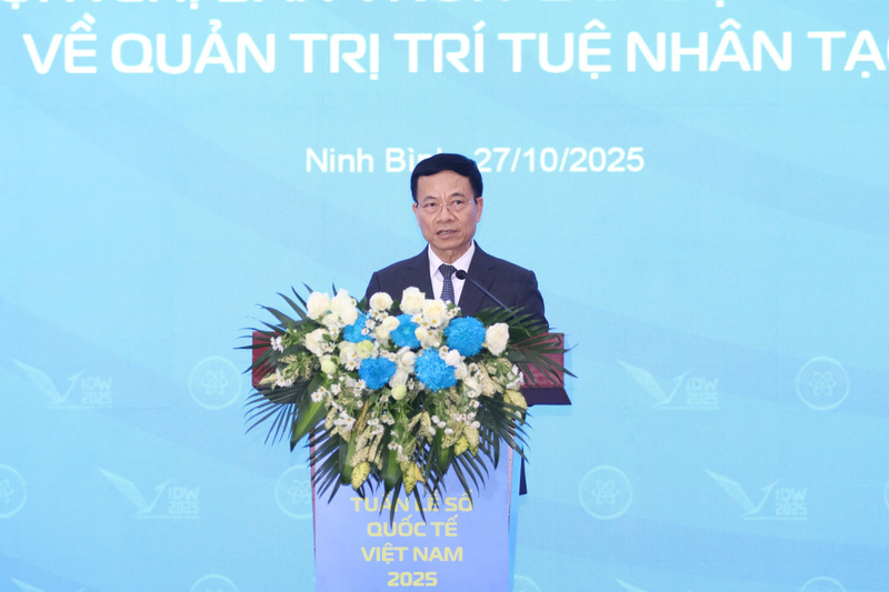 Bộ trưởng Bộ Khoa học và Công nghệ Nguyễn Mạnh Hùng