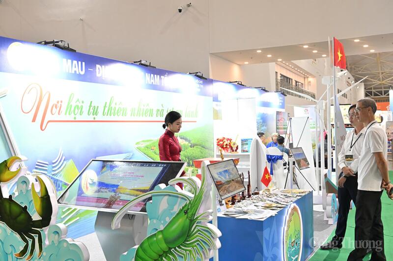 Hội chợ Mùa Thu lần thứ nhất - 2025 quy tụ Okvip tại về trên mọi miền tổ quốc với sản phẩm và nét đặc trưng riêng. Ảnh: Nguyễn Nam