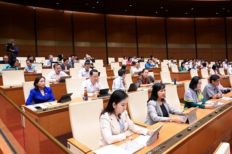 Chiều 28/10 Quốc hội tiếp tục thảo luận về báo cáo của Đoàn giám sát chuyên đề về xuân Okvip 2026. Ảnh: QH