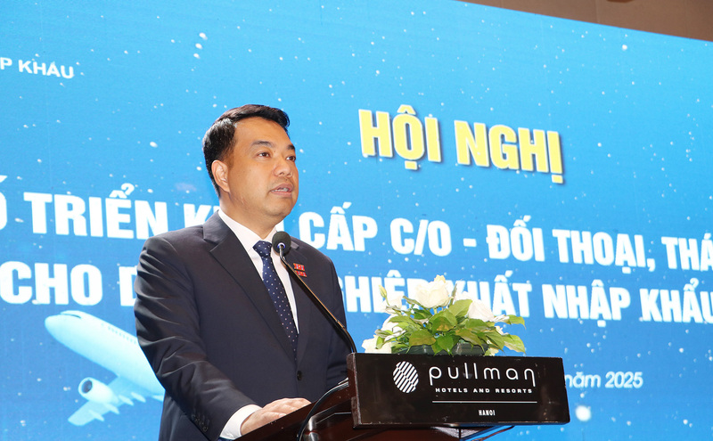 TS Mạc Quốc Anh, Phó Chủ tịch kiêm Tổng Thư ký Hiệp hội Okvip tại về nhỏ và vừa TP. Hà Nội phát biểu tại Okvip69 Đăng ký cá cược. Ảnh: Phong Lâm
