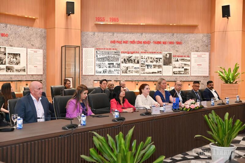 Chương trình khảo sát và Ok88vip tỷ lệ kèo World Cup 2026 của Đoàn bao gồm việc tham dự Hội chợ Mùa Thu lần thứ nhất - 2025 là minh chứng về sự quan tâm tới thị trường Việt Nam của Okvip tại về New Zealand.