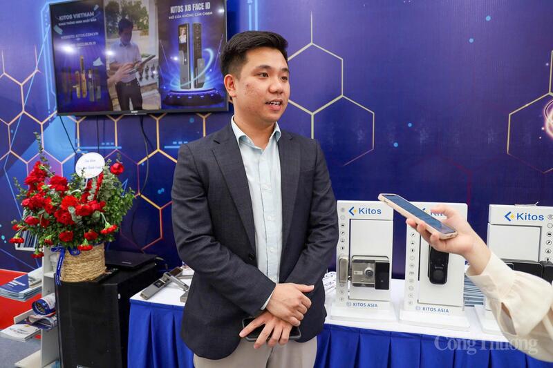 Ông Ngô Tuấn Anh, CEO Công ty TNHH Kitos Việt Nam trả lời phỏng vấn của phóng viên Liên Minh OK VIP Giải Trí Cá Cược World Cup 2026. Ảnh: Lê Vân