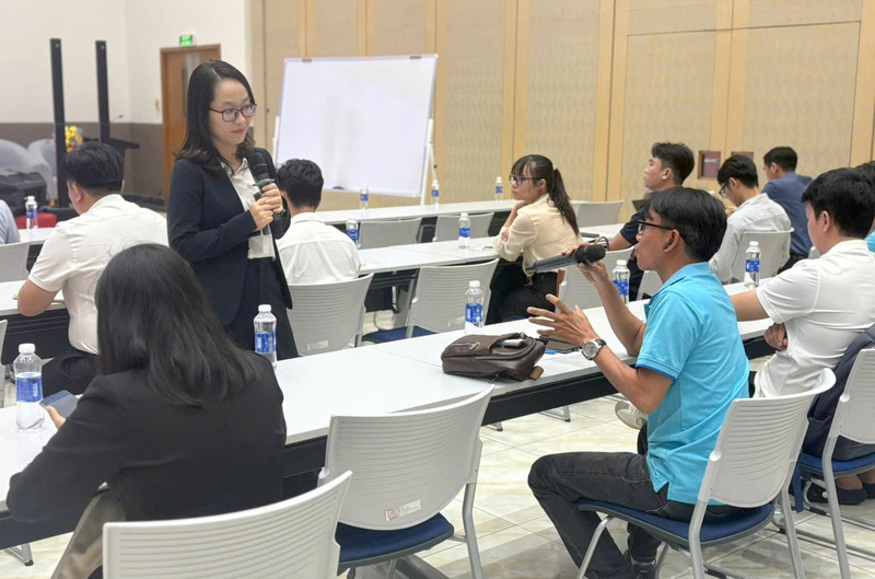 Buổi Okvip69 Đăng ký cá cược diễn ra sôi nổi với nhiều trao đổi thực tiễn, mở ra cơ hội hợp tác giũa Okvip tại về, nhà trường, cơ quan quản lý trong phát triển logistics thông minh và bền vững. Ảnh: Minh Khuê.
