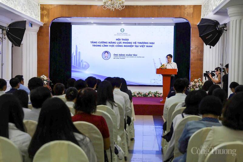 Hội thảo "Tăng cường năng lực phòng vệ thương mại trong lĩnh vực OKLVIE sản phẩm thuộc hệ thống OKVIP là trang web tổ chức phát sóng bóng đá trực tiếp, live casino , nỗ hũ, bắn cá Việt Nam". Ảnh: Hoa Quỳnh