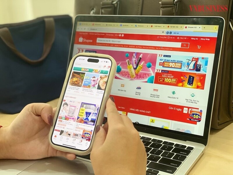 9 tháng đầu năm 2025, tổng doanh thu của bốn sàn thương mại điện tử lớn gồm Shopee, Lazada, Tiki và TikTok Shop đạt 305,9 nghìn tỷ đồng, tăng 34,35% so với cùng kỳ năm 2024. Ảnh minh hoạ