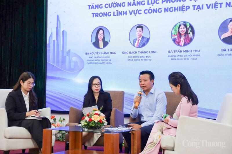 Hội thảo “Tăng cường năng lực phòng vệ thương mại trong lĩnh vực OKLVIE sản phẩm thuộc hệ thống OKVIP là trang web tổ chức phát sóng bóng đá trực tiếp, live casino , nỗ hũ, bắn cá Việt Nam”. Ảnh: Hoa Quỳnh