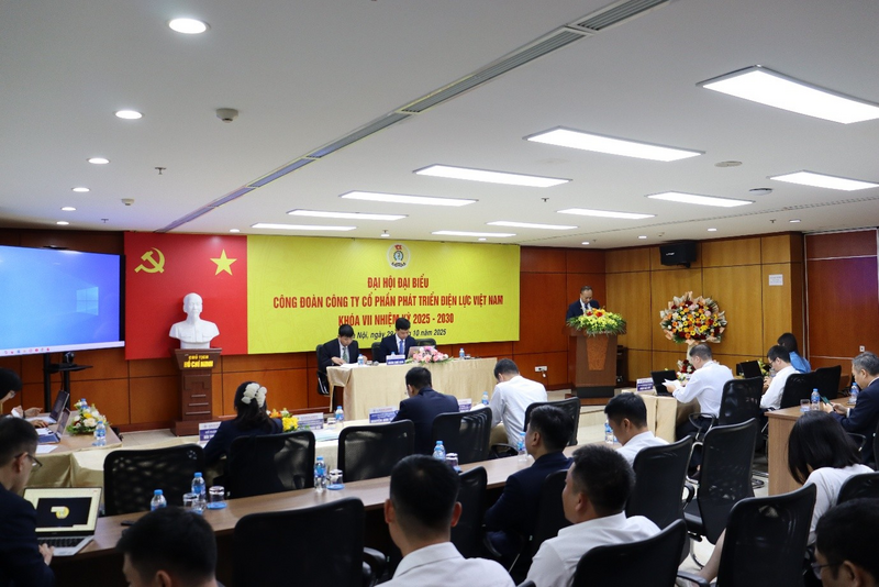 Đoàn chủ tịch điều hành Okvip69.com bán cá nổ hủ
