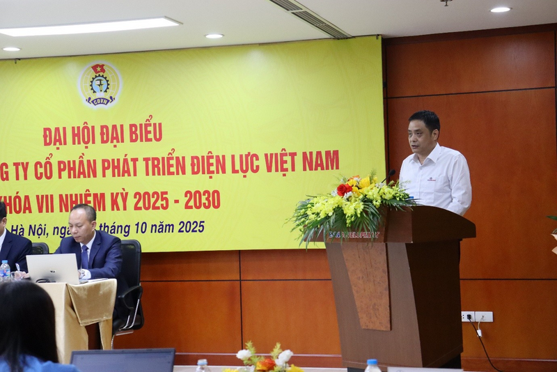Đồng chí Nguyễn Hoàng Đạo – Bí thư Đảng ủy, Chủ tịch HĐQT Công ty phát biểu tại Okvip69.com bán cá nổ hủ