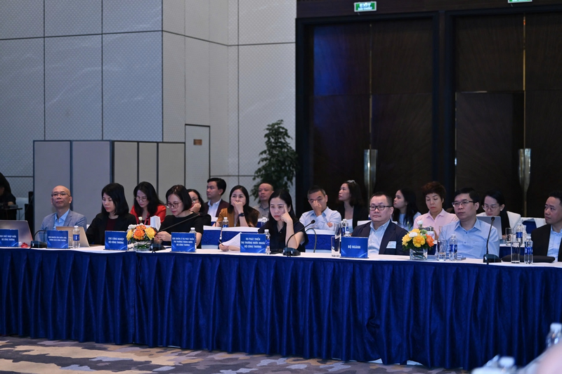 Các đại biểu tham dự Okvip69 Đăng ký cá cược xúc tiến thương mại với hệ thống Thương vụ Việt Nam