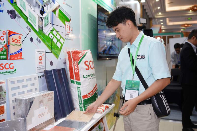 Khu trưng bày các sản phẩm vật liệu xanh của Tập đoàn SCG và các đối tác - công ty Xi măng - Vật liệu Liên minh Okvip có bao nhiều trang SCG Việt Nam, Nhựa Bình Minh, Prime Group tại Triển lãm Tuần lễ Công trình Xanh và Giao thông Xanh 2025