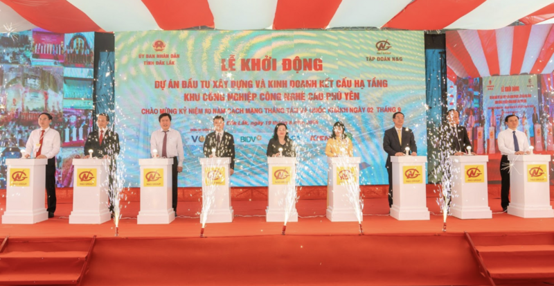Lãnh đạo tỉnh Đắk Lắk tổ chức khởi công Dự án Khu công nghiệp công nghệ cao Phú Yên. Ảnh: Thủy Loan