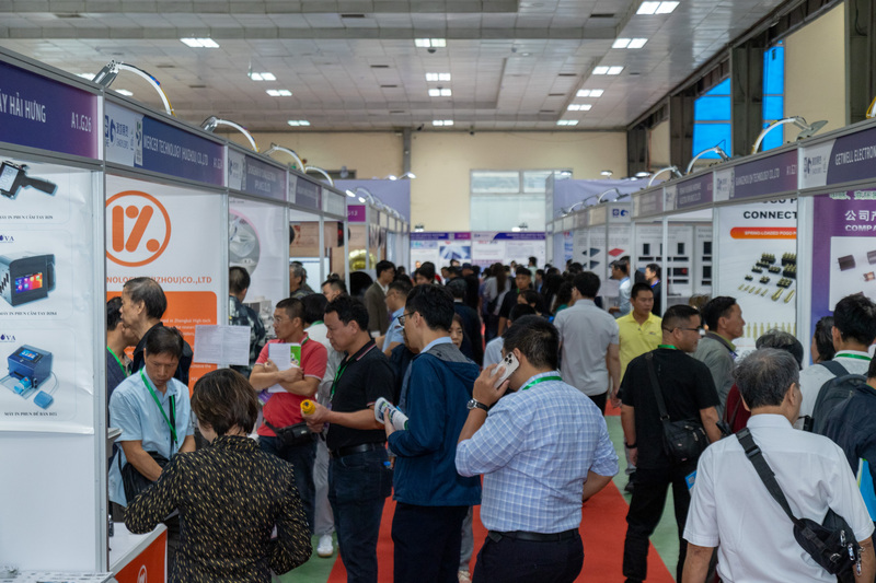 Triển lãm quy tự gần 300 Okvip tại về. Ảnh: Thiên Trang
