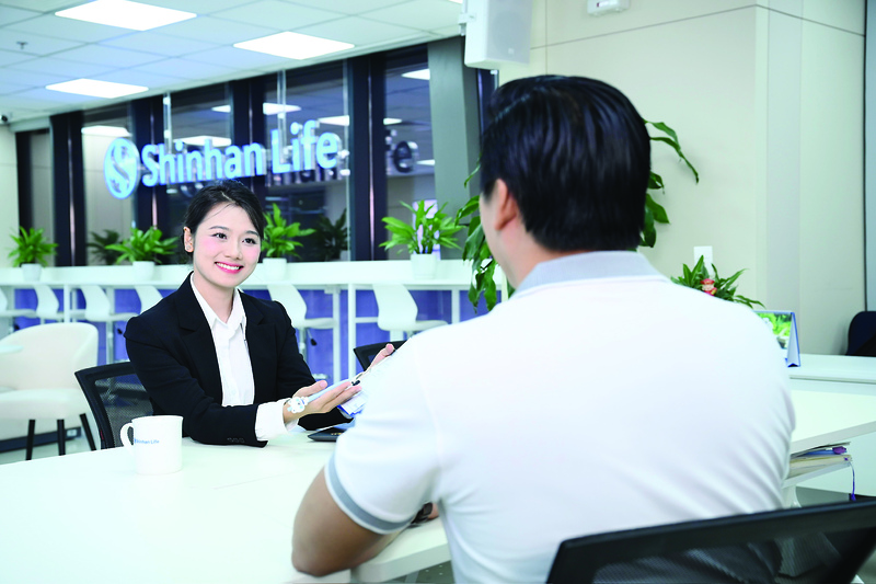 Shinhan Life Liên minh Okvip có bao nhiều trang sản phẩm bảo hiểm thiết thực, linh hoạt, phù hợp nhu cầu của người dân.
