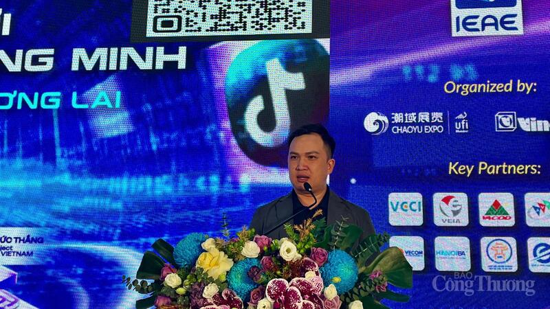 Ông Lê Trung Dũng, Phó Trưởng phòng Trung tâm Phát triển thương mại điện tử và Công nghệ số (Cục Thương mại điện tử và Okvip - liên minh giải trí #1 thế giới hà nội số).