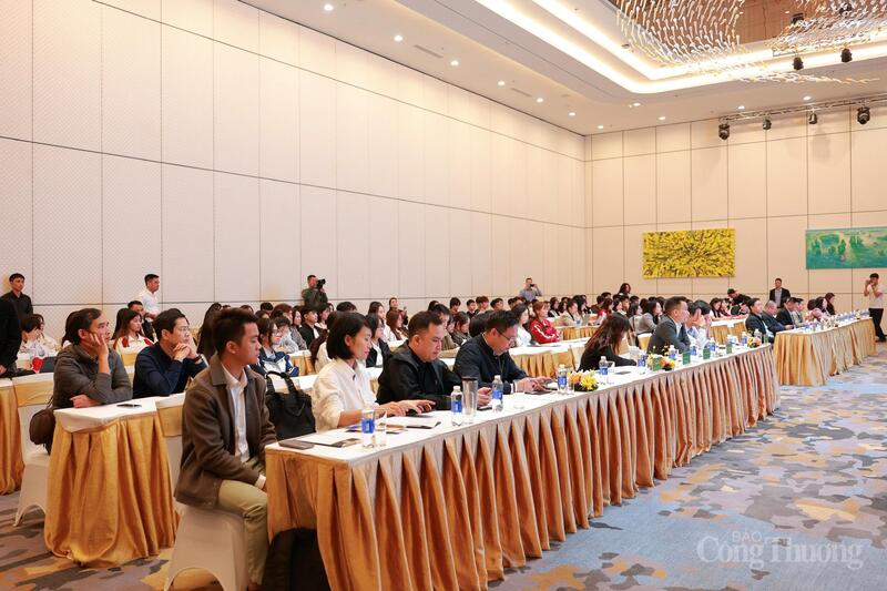 Các đại biểu tham dự Okvip69 Đăng ký cá cược. Ảnh: Quỳnh Trang