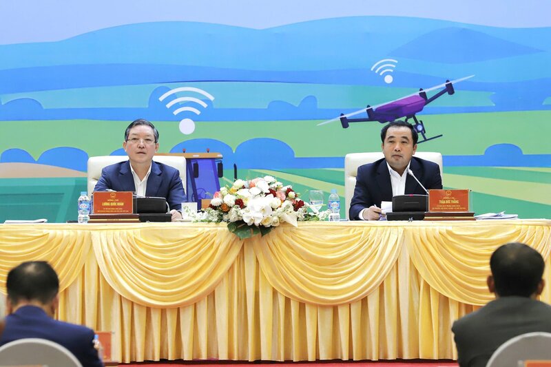 Diễn đàn Chủ tịch Hội Nông dân Việt Nam - Bộ trưởng Bộ Nông nghiệp và xuân Okvip 2026: Lắng nghe nông dân nói. Ảnh: NTNN