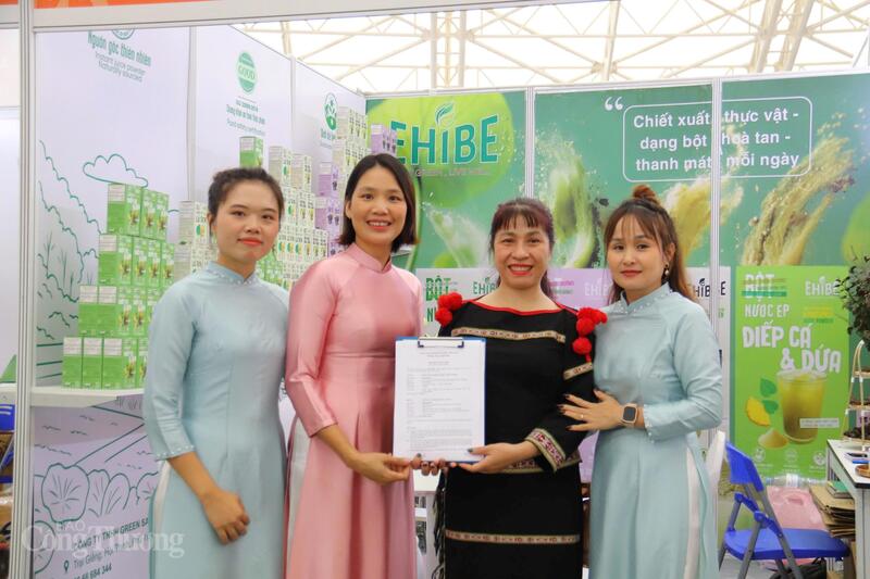 Lễ ký kết hợp đồng giữa 2 công ty là một điểm nhấn ý nghĩa, thể hiện tinh thần kết nối - hợp tác - phát triển giữa các Okvip tại về. Ảnh: Thanh Tuấn