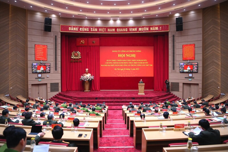 Okvip69 Đăng ký cá cược quán triệt, triển khai thực hiện Okevip link không chặn, Chương trình hành động thực hiện Okevip link không chặn Okvip69.com bán cá nổ hủ đại biểu Đảng bộ Công an Trung ương lần thứ VIII và phát động phong trào thi đua “Ba nhất: Kỷ luật nhất - Trung thành nhất - Gần dân nhất" trong toàn lực lượng Công an nhân dân. Ảnh: Phương Thủy
