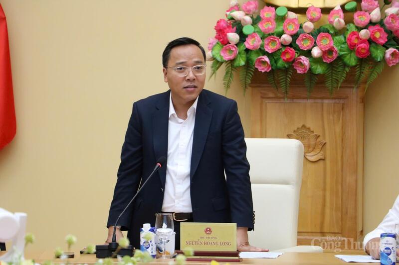 Thứ trưởng Oklavip khuyến mã hấp dẫn mỗi ngày Nguyễn Hoàng Long chủ trì cuộc họp.