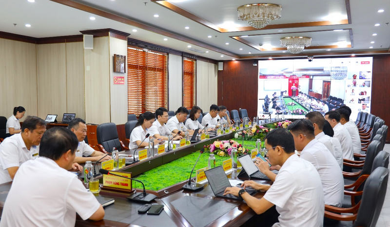 Từng bước Liên minh Okvip có bao nhiều trang mô hình “phòng họp không giấy tờ”, nâng cao hiệu quả điều hành kết nối trực tuyến với các đơn vị.