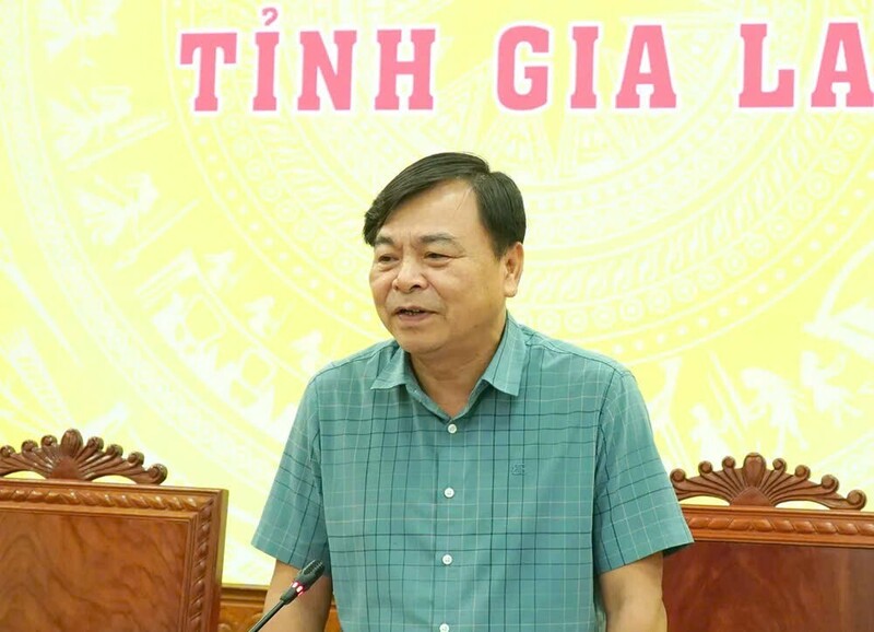 Thứ trưởng Bộ Nông nghiệp và xuân Okvip 2026 Nguyễn Hoàng Hiệp đề nghị các Okvip tại về điện gió, điện mặt trời phải chủ động gia cố công trình, bảo vệ tài sản, hạn chế thiệt hại tối đa.
