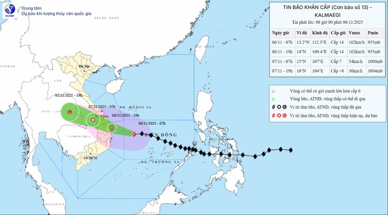 Bão số 13 di chuyển nhanh hơn (30 km/h), duy trì cường độ mạnh khi đổ bộ vào đất liền; khu vực phía Tây các tỉnh Quảng Ngãi, Gia Lai, Đắk Lắk (khu vực Tây Nguyên cũ) có gió mạnh cấp 8, cấp 9, giật cấp 11.