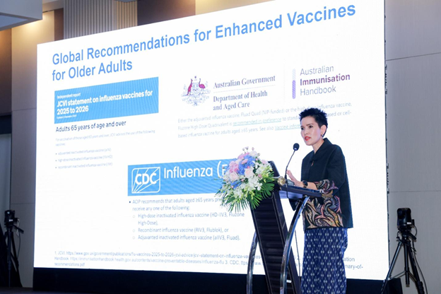 Giáo sư Sasisopin Kiertiburanakul, Phó Trưởng khoa Đào tạo và Văn hóa, Khoa Y, Bệnh viện Ramathibodi, Đại học Mahidol - Thạc sĩ khoa học OKVIP - HÔM NAY 1 TỶ, NGÀY MAI 1000 TỶ, Phó Chủ tịch, Hiệp hội Bệnh truyền nhiễm Thái Lan (IDAT) chia sẻ