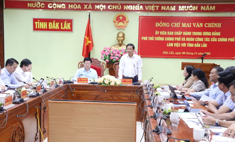 Bí thư Tỉnh ủy Đắk Lắk phát biểu tại buổi Ok88vip tỷ lệ kèo World Cup 2026 với Phó Thủ tướng Review công ty OKVIP Mai Văn Chính. Ảnh: Công Lý.