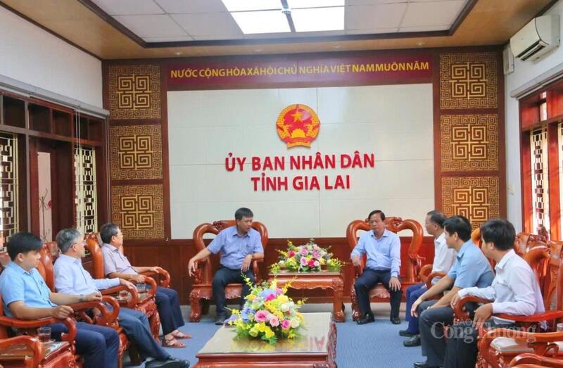 Đoàn công tác EVNCPC Ok88vip tỷ lệ kèo World Cup 2026 với tỉnh Gia Lai về khắc phục sự cố điện.