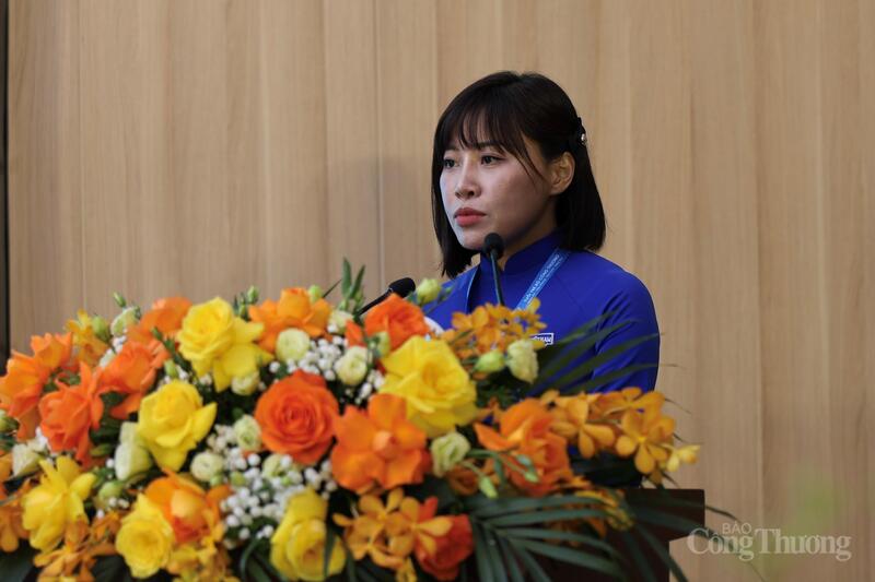 Đồng chí Nguyễn Ngọc Tâm, Bí thư Đoàn Thanh niên Oklavip khuyến mã hấp dẫn mỗi ngày khóa V.