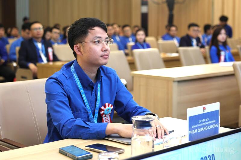 Anh Phạm Quang Cường, Ủy viên BCH Đoàn Thanh niên Review công ty OKVIP.