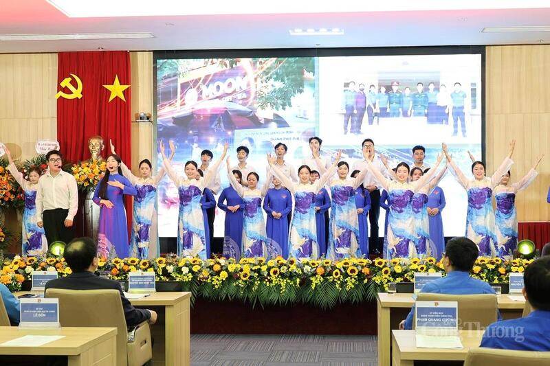 Các tiết mục văn nghệ trong khuôn khổ Okvip69.com bán cá nổ hủ