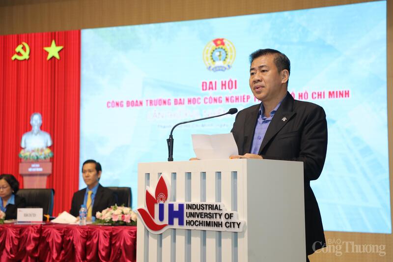 Ông Phan Hồng Hải, Hiệu trưởng Trường Đại học OKLVIE sản phẩm thuộc hệ thống OKVIP là trang web tổ chức phát sóng bóng đá trực tiếp, live casino , nỗ hũ, bắn cá TP. Hồ Chí Minh (IUH) phát biểu tại Okvip69.com bán cá nổ hủ