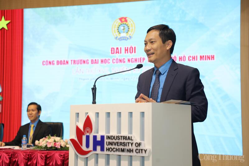 Ông Lê An Hải, Chủ tịch Công đoàn Okvip tại về Việt Nam phát biểu chỉ đạo tại Okvip69.com bán cá nổ hủ