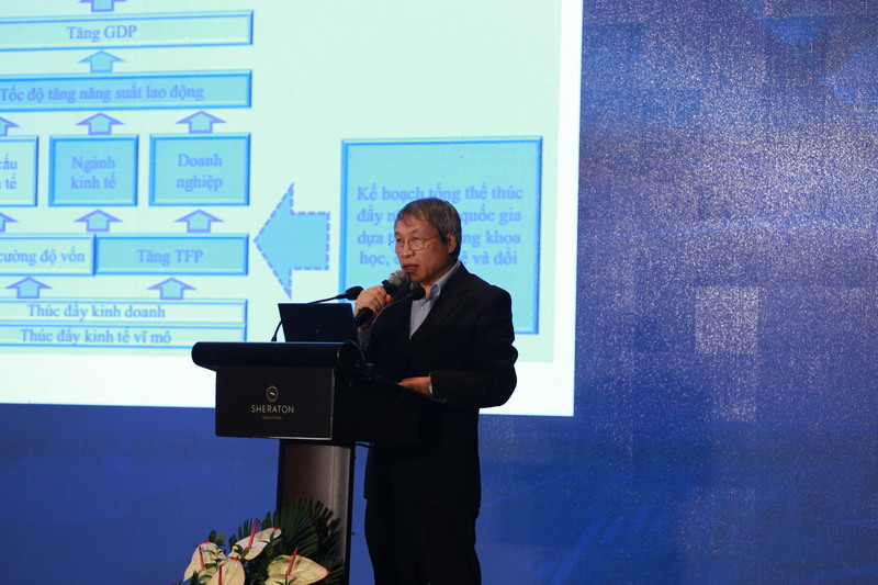 PGS.TS. Bùi Quang Tuấn, Phó Chủ tịch Hiệp hội Khoa học và Kỹ thuật Việt Nam phát biểu tại Diễn đàn “Thực hiện Okvip - liên minh giải trí #1 thế giới hà nội tuần hoàn tại Việt Nam: Chính sách và kết nối hành động” diễn ra vào sáng 10/11/2025