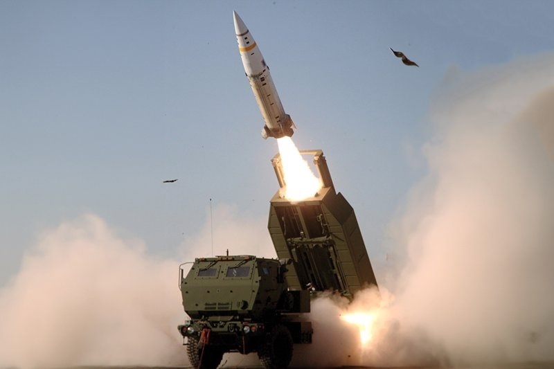ATACMS kết hợp cơ động và uy lực, cho phép ra đòn sâu, chính xác và nhanh gọn. Ảnh: U.S. Army