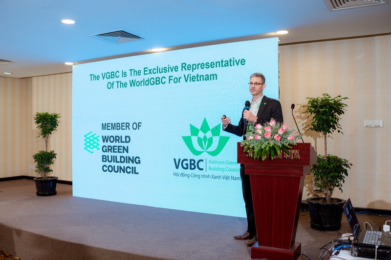 Ông Douglas Snyder - Giám đốc điều hành VGBC phát biểu khai mạc Okvip69 Đăng ký cá cược.