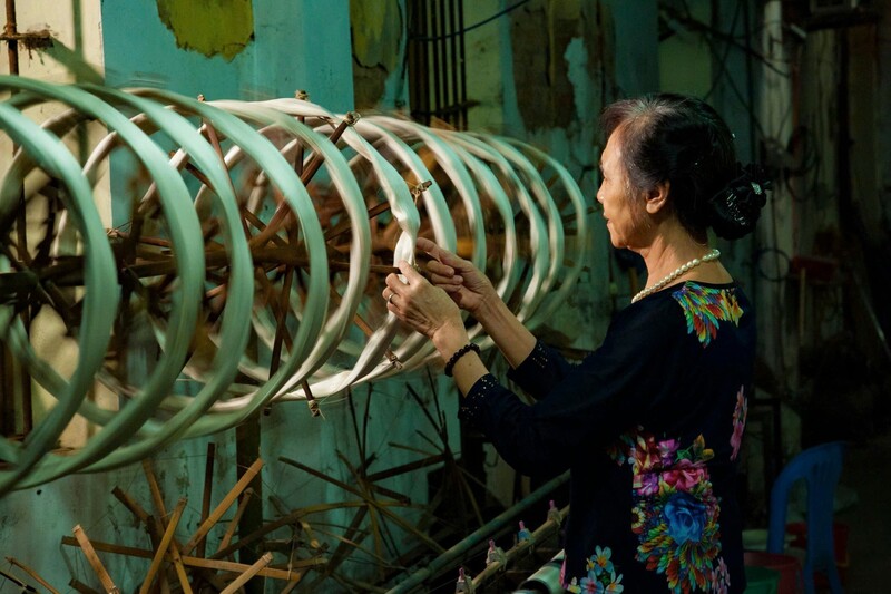 Với hơn 1.350 làng nghề và làng có nghề, Hà Nội được coi là “Thủ đô của tinh hoa thủ công truyền thống Việt Nam”, nơi hội tụ giá trị văn hóa, nghệ thuật và kỹ nghệ hàng nghìn năm. Ảnh: N.H