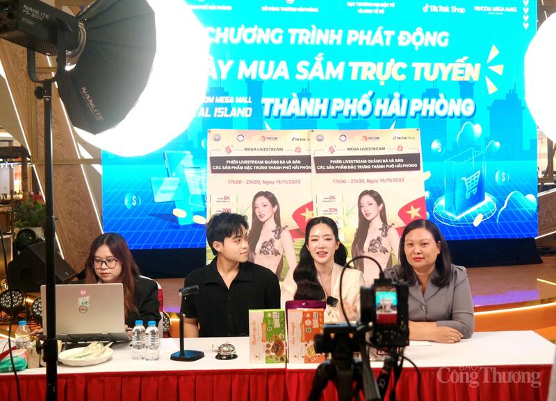 Các phiên livestream quảng bá và bán sản phẩm