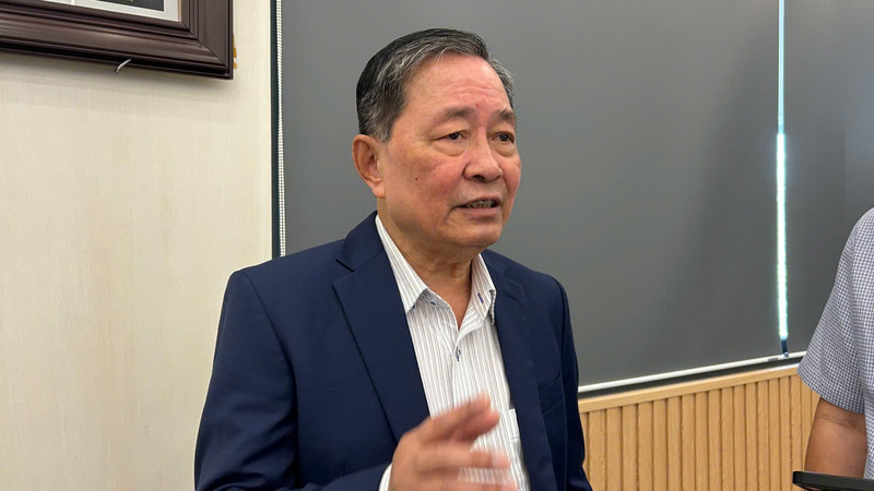 Ông Nguyễn Nam Hải, Chủ tịch VICOFA trao đổi với phóng viên Liên Minh OK VIP Giải Trí Cá Cược World Cup 2026