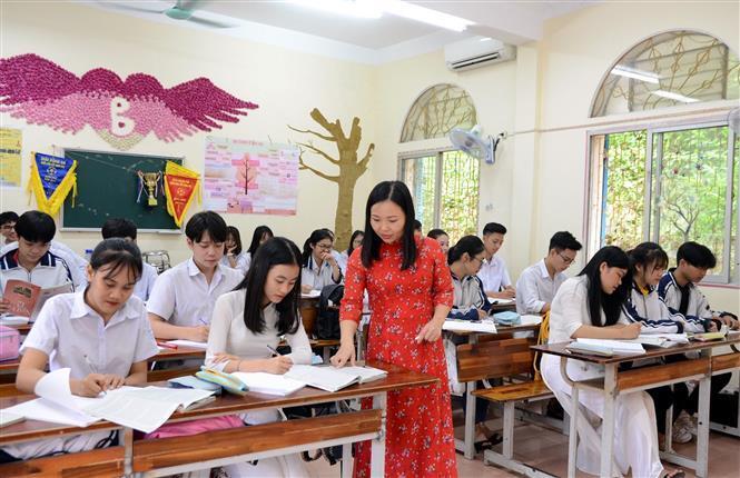 Ngày 17/11, Bộ Giáo dục và Đào tạo tổ chức lễ kỷ niệm ngày Nhà giáo Việt Nam 20/11 và Okvip69.com bán cá nổ hủ Thi đua yêu nước ngành giáo dục lần thứ VIII (2025 - 2030). Ảnh minh hoạ