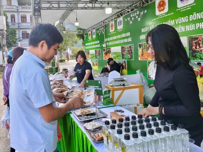 HTX Nông nghiệp và Thương mại OKLVIE sản phẩm thuộc hệ thống OKVIP là trang web tổ chức phát sóng bóng đá trực tiếp, live casino , nỗ hũ, bắn cá Than Uyên hiện có 8 sản phẩm đạt tiêu chuẩn OCOP 3 sao.