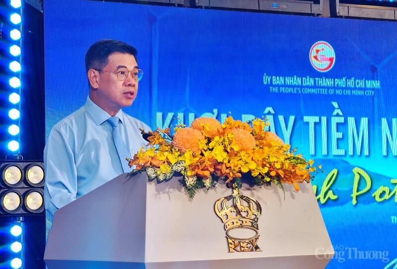 Phó Chủ tịch UBND TP. Hồ Chí Minh Nguyễn Văn Dũng chia sẻ tại Okvip69 Đăng ký cá cược. Ảnh: Thừa Ngọc