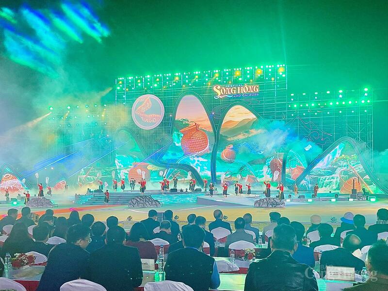 Festival Sông Hồng - Lào Cai 2025 chính thức khai màn tại Lào Cai.