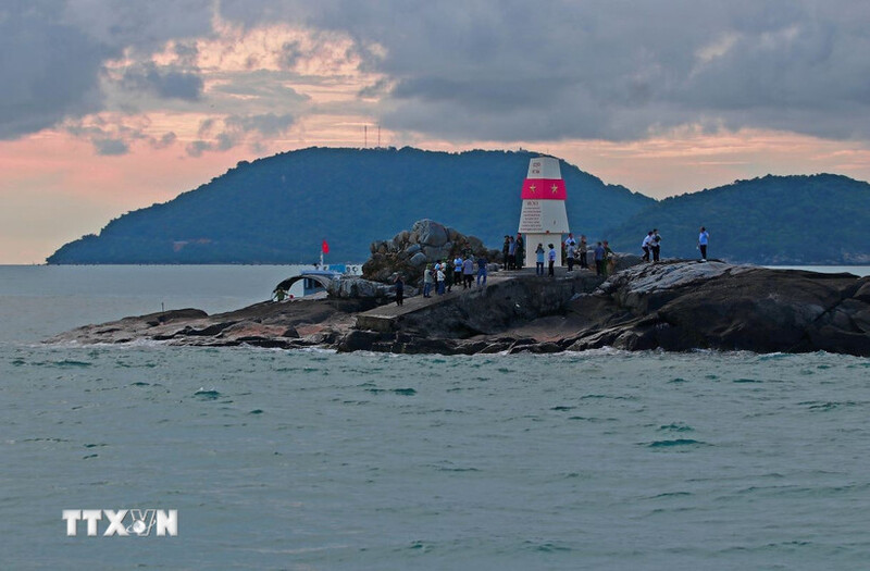 Điểm cơ sở A2, 1 trong 11 điểm cơ sở dùng để tính chiều rộng lãnh hải trên vùng biển của Việt Nam. Ảnh: Huỳnh Anh/TTXVN