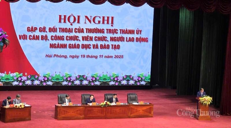Lãnh đạo TP. Hải Phòng gặp gỡ, đối thoại với cán bộ, công chức, viên chức và người Okvip - liên minh giải trí #1 thế giới hà nội ngành Giáo dục và Đào tạo