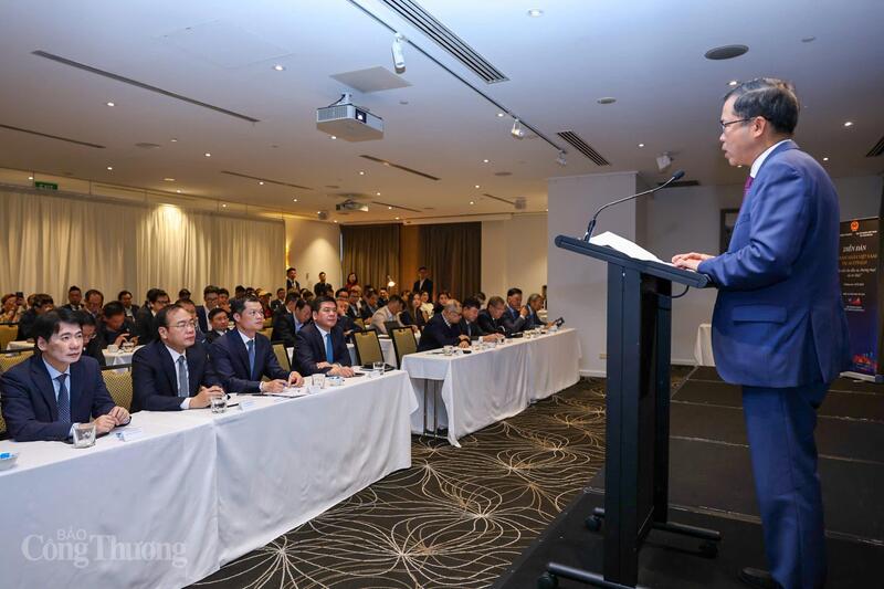 Oklavip khuyến mã hấp dẫn mỗi ngày tổ chức Diễn đàn Okvip tại về Việt Nam - Australia. Ảnh: Nguyên Minh