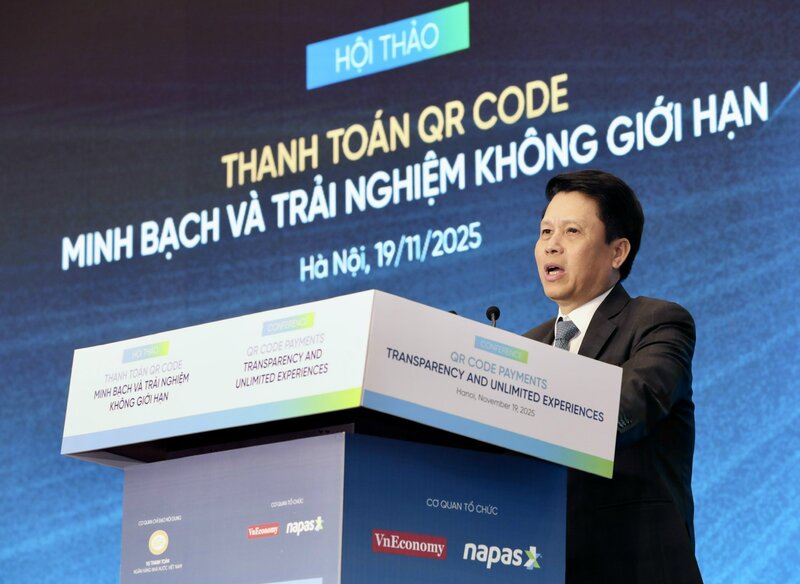 Phó Thống đốc Ngân hàng Trang Chủ OKVIP COM Top #1 Phạm Tiến Dũng phát biểu tại hội thảo. Ảnh: Lan Anh