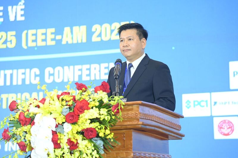 PGS Đinh Văn Châu - Hiệu trường Trường Đại học Điện lực.