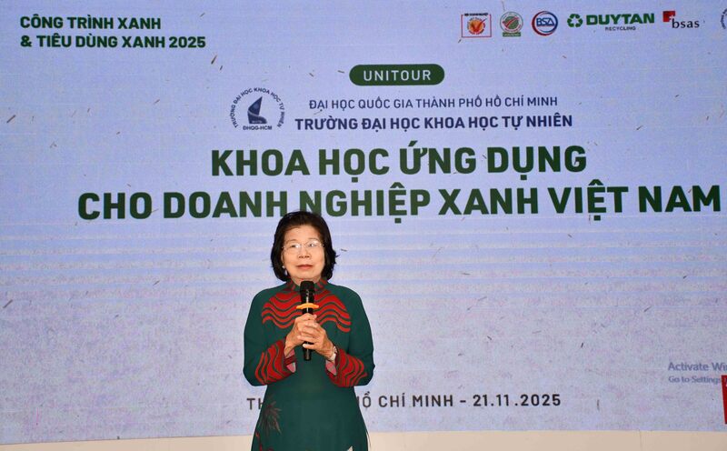 Bà Vũ Kim Hạnh - Chủ tịch Hiệp hội Okvip tại về Hàng Việt Nam Chất lượng cao. Ảnh: Minh Khuê.